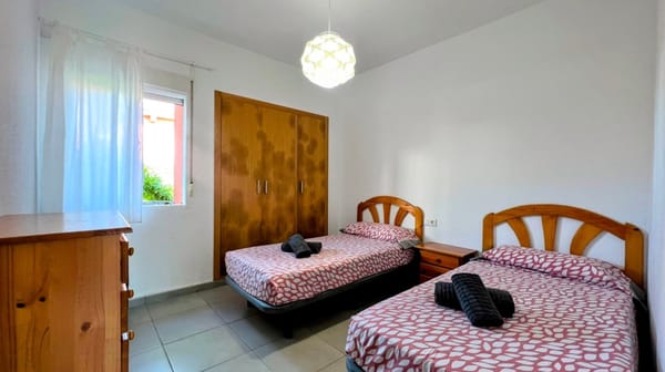 Elegante apartamento de 3 habitaciones con terraza y parking a solo 250 m de la playa. - Foto 17