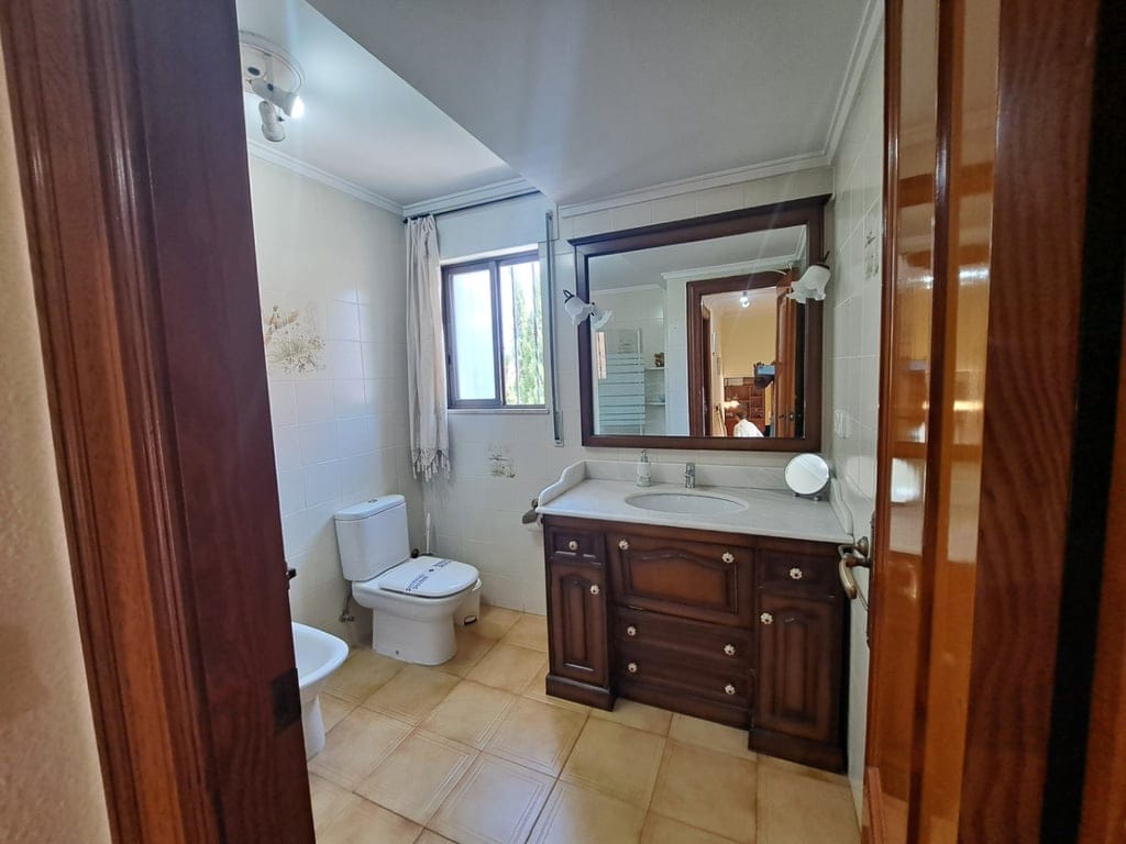 Property Title for Sale - Foto 8