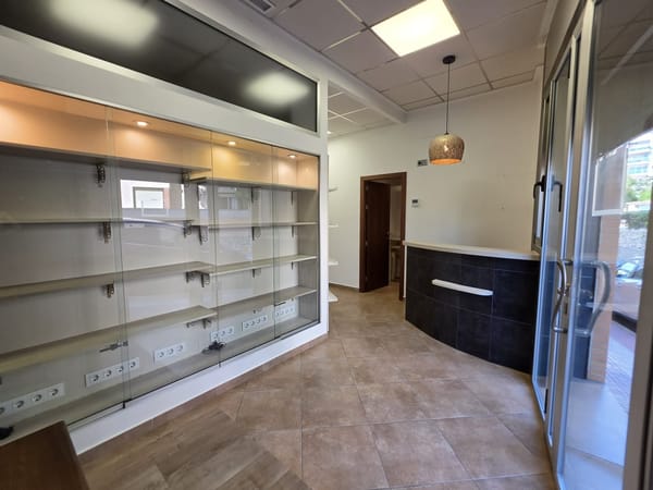 Local comercial con opción a vivienda en Benissa Pueblo : luz, amplitud y vistas al Peñón de Ifach y al Mar - Foto 17
