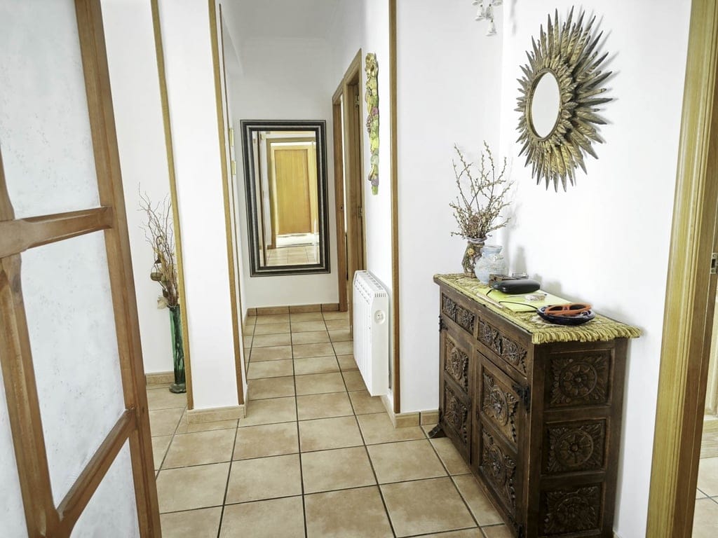 2-bedroom apartment with sea views for sale in the Las Brisas area. - Foto 13