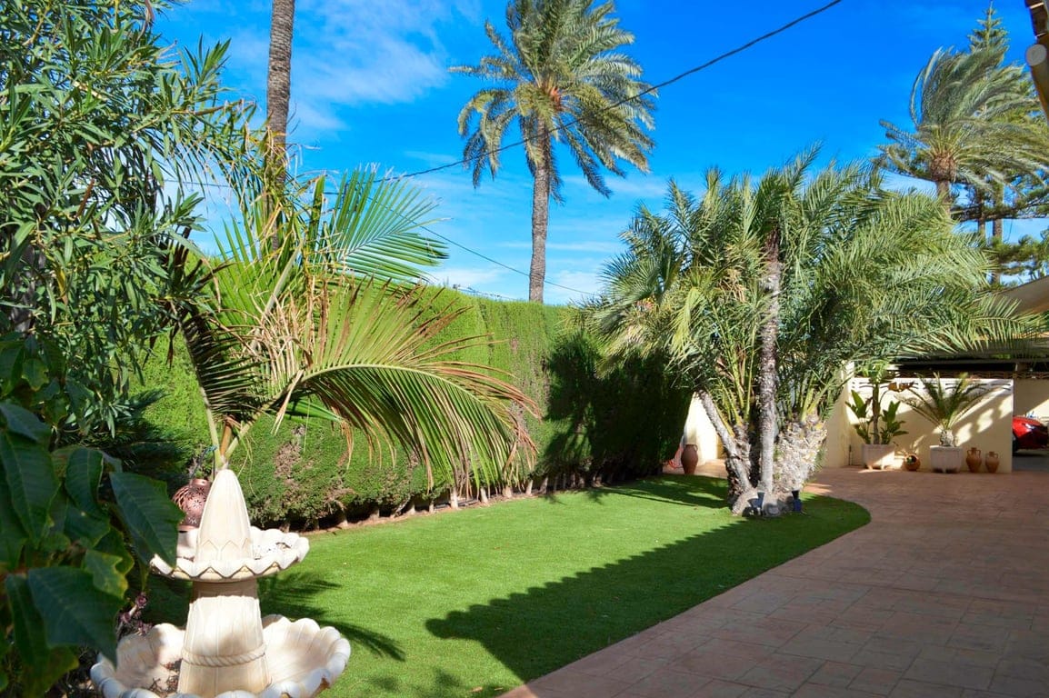 4 bedroom villa in Las Marinas, in the area of Las Brisas - Foto 10