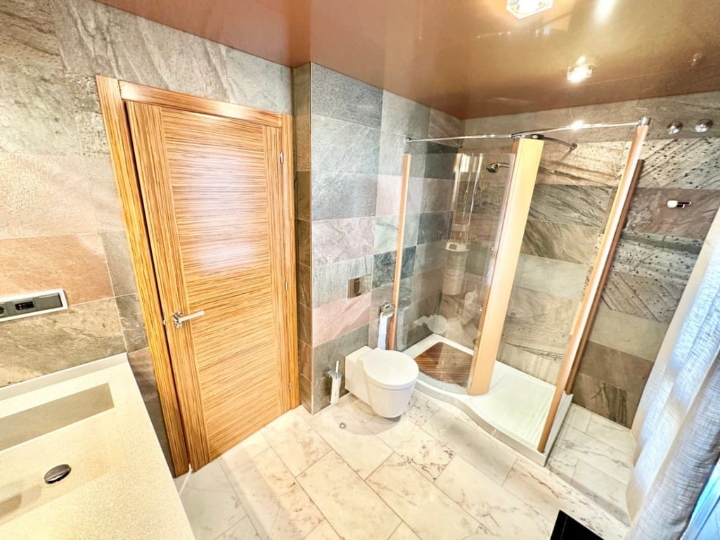 Raum, Licht und Design in einem einzigartigen Haus in Pego - Foto 26