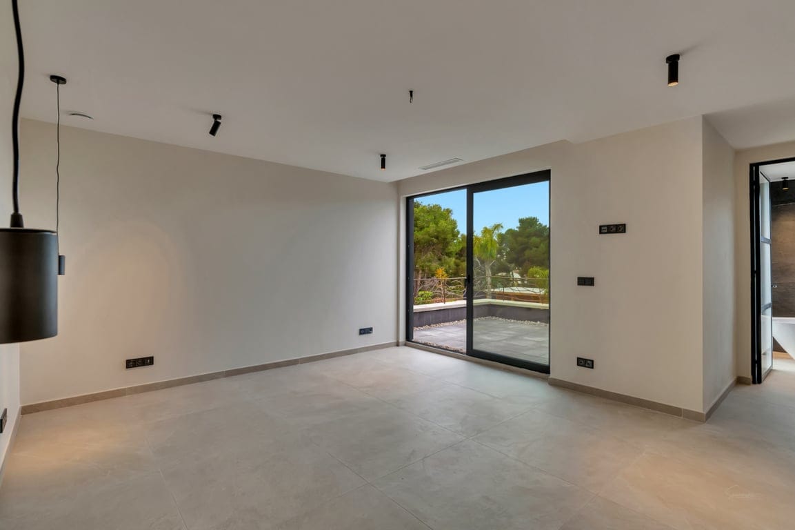 Villa de lujo de nueva construcción ubicada en una zona tranquila - Foto 11