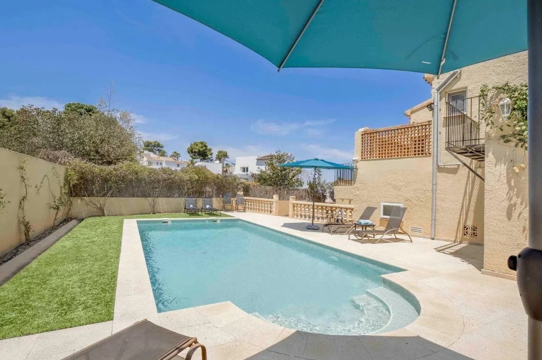 Wspaniała tradycyjna willa z nowoczesnymi udogodnieniami w El Tosalet – Cap Martí Cena: 780.000 € - Foto 14