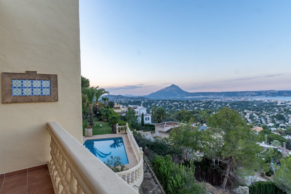 Villa te koop met prachtig uitzicht op zee - Foto 32