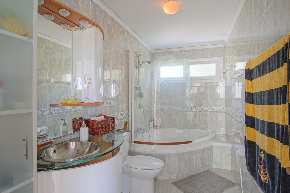 Le charme méditerranéen rencontre le confort moderne à Altea - Foto 17