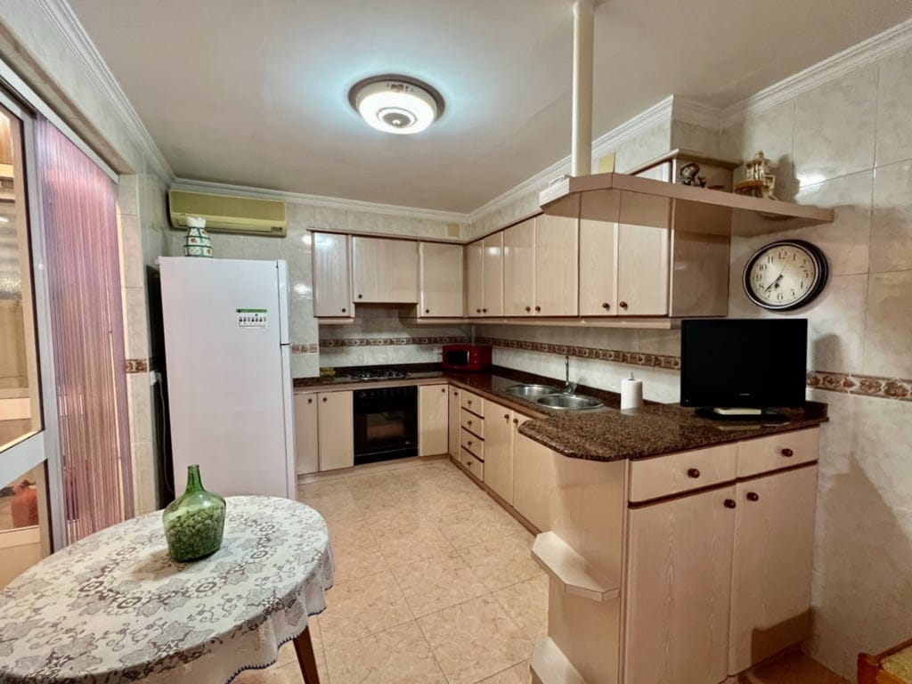 Spacious 3-bedroom apartment in Pedreguer - Foto 16