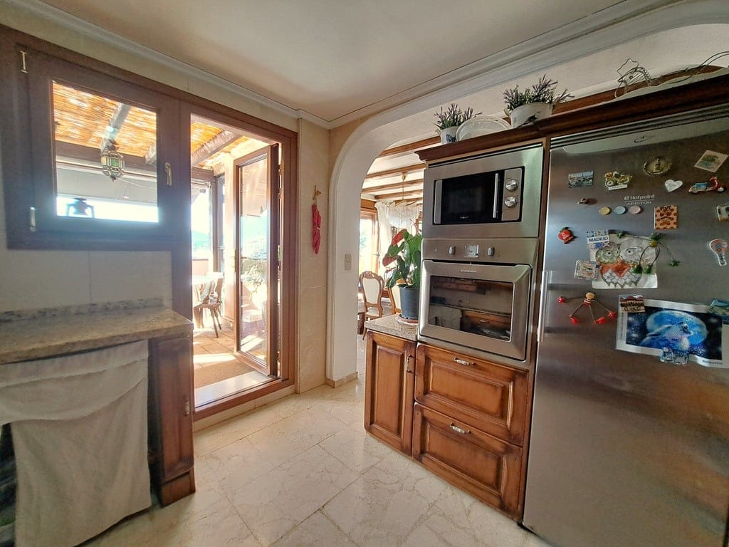 Penthouse with a large terrace and pool for sale in Dénia beach. - Foto 15