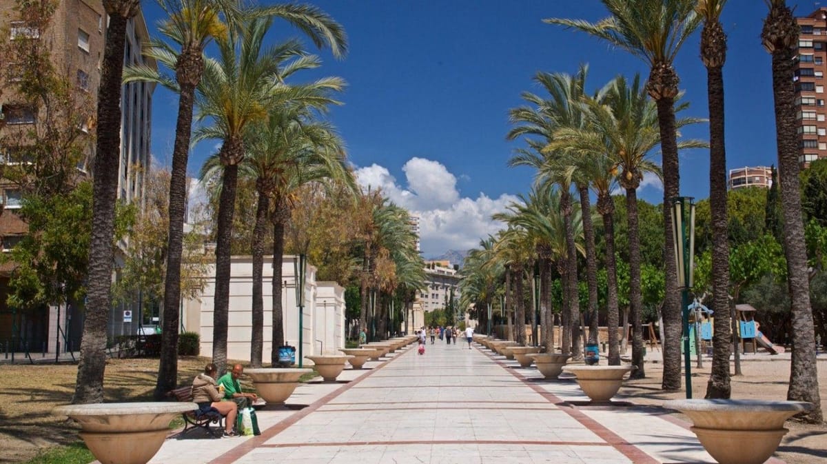 New build townhouses on the coast of Benidorm - Foto 21