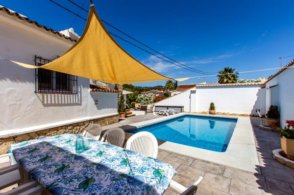 Villa parcialmente renovada en venta en Benissa Costa - Foto 9