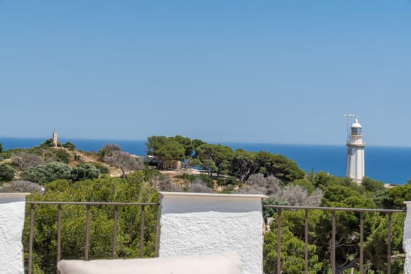 Excepcional propiedad en una exclusiva zona con vistas panoramicas al mar - Foto 45