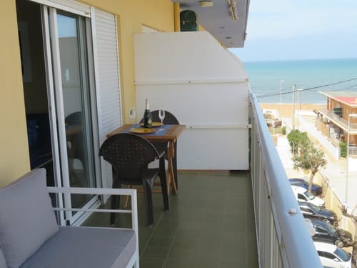 Apartment for sale in Denia, Front Line Beach with sea views, 2 bedrooms.