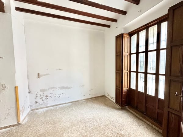 Casa de poble amb més de 100 anys d'història al nucli antic de Pego - Foto 4