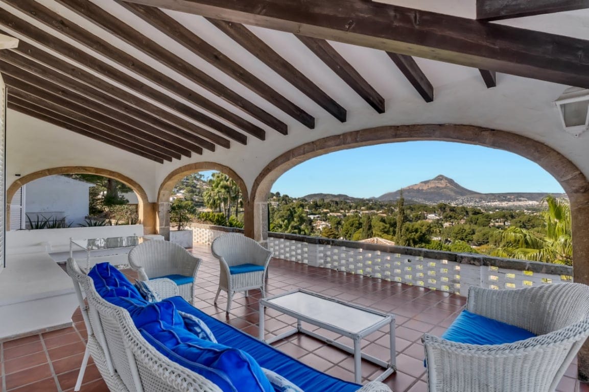 Stunning villa with amazing sea views in the El Tosalet urbanization. - Foto 34