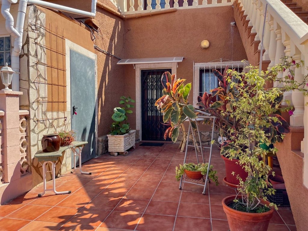 House for sale in Dénia with an active restaurant license in Las Marinas, 500 m from the sea. - Foto 47