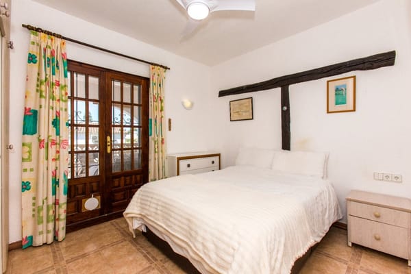 Villa parcialmente renovada en venta en Benissa Costa - Foto 19