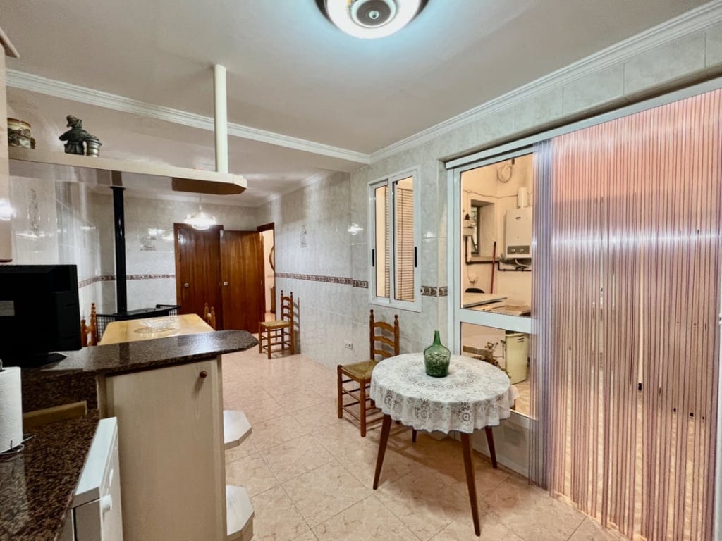 Spacious 3-bedroom apartment in Pedreguer - Foto 18