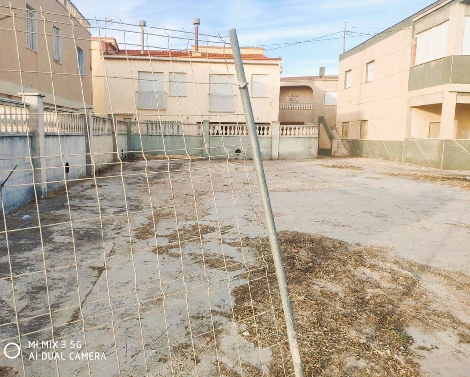 Ensemble de parcelles urbaines avec 6 logements en coin à 4 rues – Grande opportunité d'investissement dans la zone côtière. - Foto 6