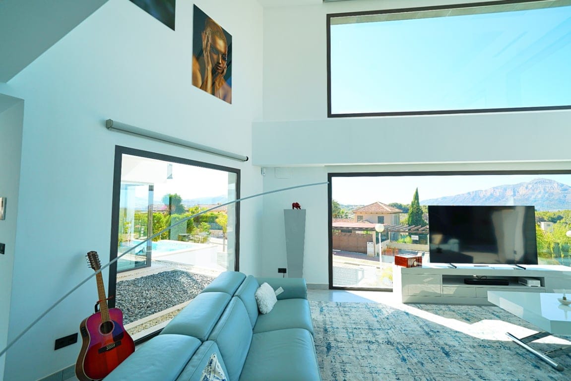 Luxury villa in Benitachell with sea views, infinity pool, and gym. - Foto 13