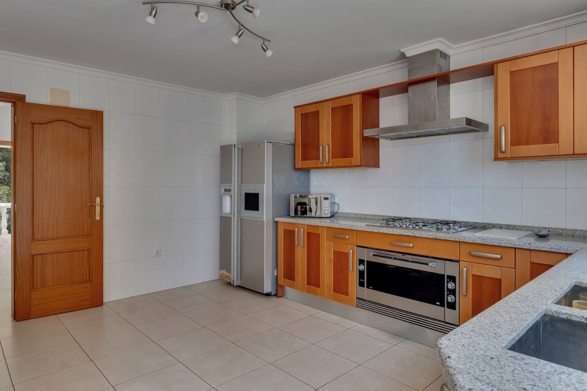 Villa met vrij uitzicht in een rustige omgeving dicht bij het centrum van de stad Jávea - Foto 18