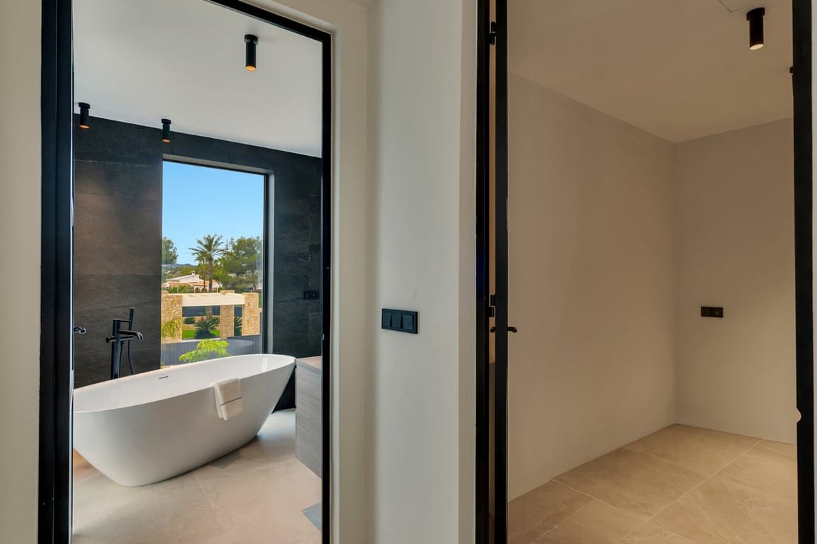 Villa de lujo de nueva construcción ubicada en una zona tranquila - Foto 13