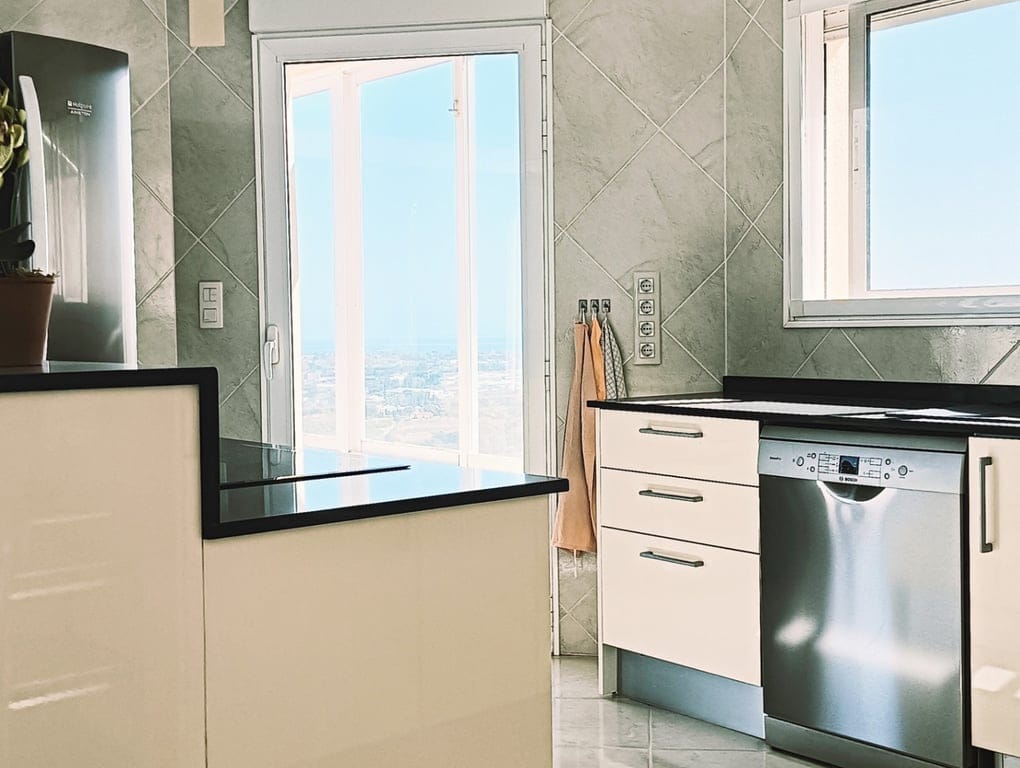 Wspaniała willa z panoramicznym widokiem na morze i całe wybrzeże Costa Blanca - Foto 14