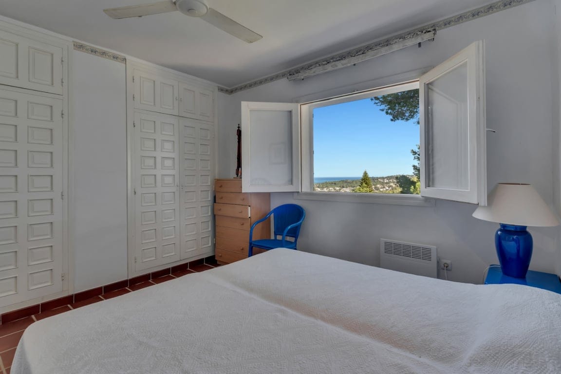 Stunning villa with amazing sea views in the El Tosalet urbanization. - Foto 24