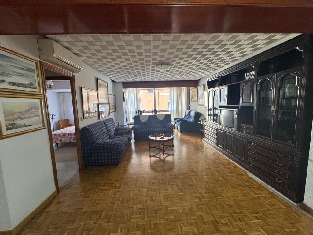 Piso en Venta de 3 dormitorios en Centro ciudad-Denia - Foto 5