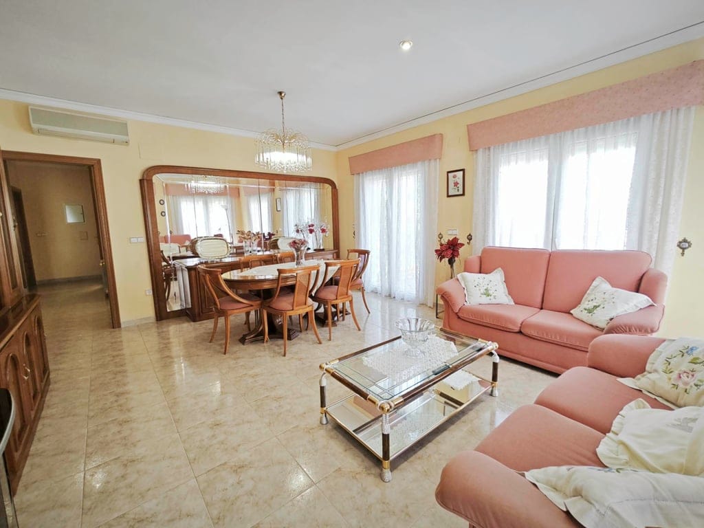 Villa of 270 m2 with pool for sale in Pedreguer, residential area a stone's throw from the center - Foto 5