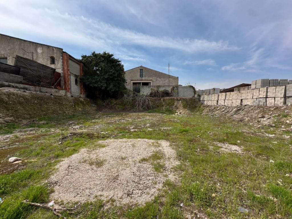 Städtisches Grundstück von 508 m² im Industriegebiet von Pego