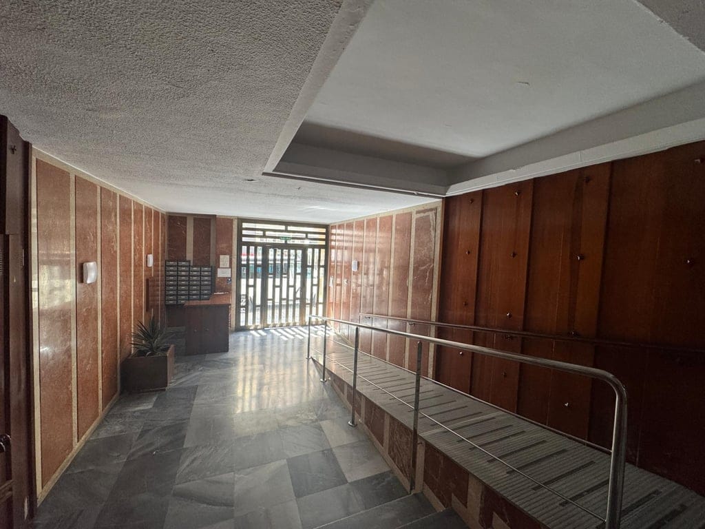 Piso en Venta de 3 dormitorios en Centro ciudad-Denia - Foto 3