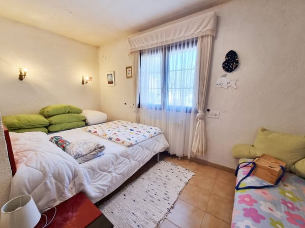 Charmante Villa mit Pool, Garage und zusätzlichem Baugrundstück in La Sella - Foto 9