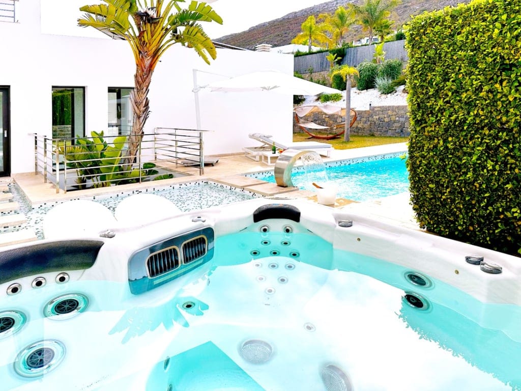 Luxury villa in Benitachell with sea views, infinity pool, and gym. - Foto 27