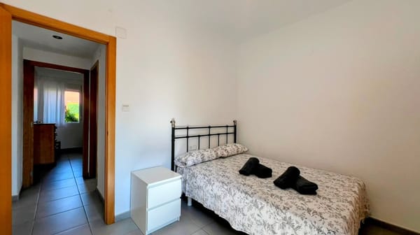 Elegante apartamento de 3 habitaciones con terraza y parking a solo 250 m de la playa. - Foto 15