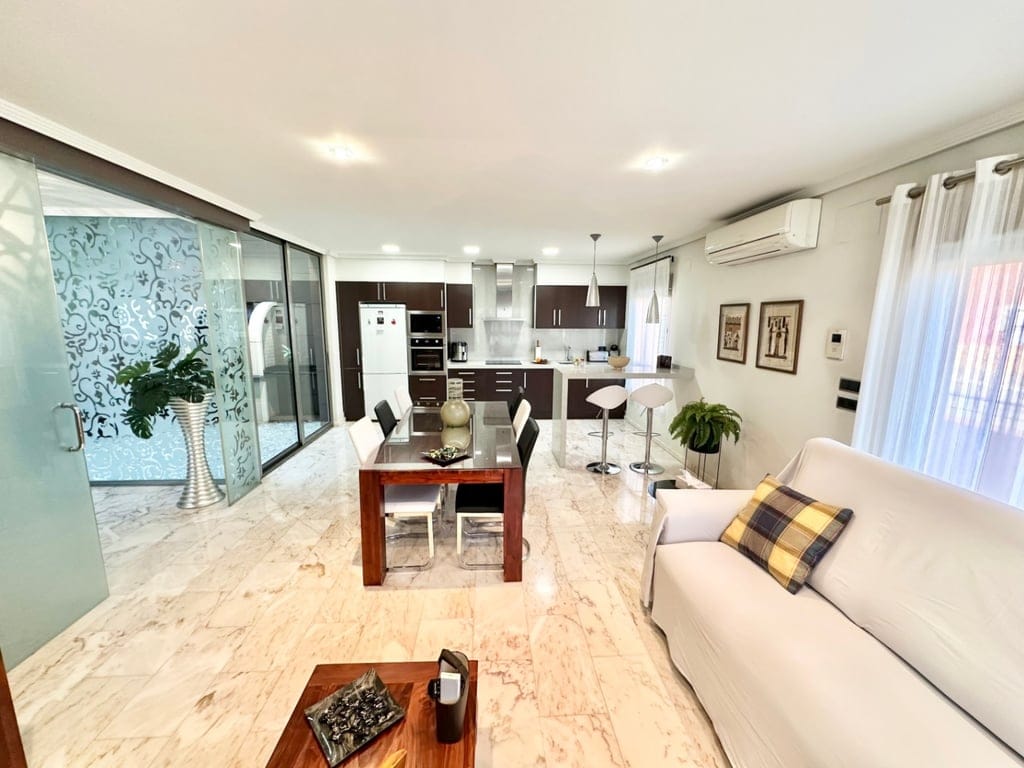 Raum, Licht und Design in einem einzigartigen Haus in Pego - Foto 4