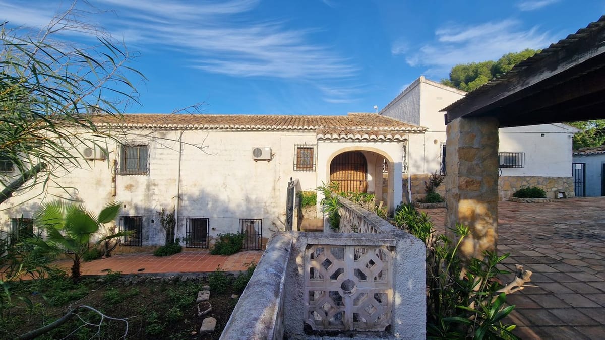 PREMIUM OPPORTUNIDAD INWESTYCYJNA: RZADKA DZIAŁKA FINCA 2,500M² Z FENOMENALNYMI WIDOKAMI NA DOLINĘ | RAFALET, JÁVEA | UKIERUNKOWANIE NA POŁUDNIE - Foto 11