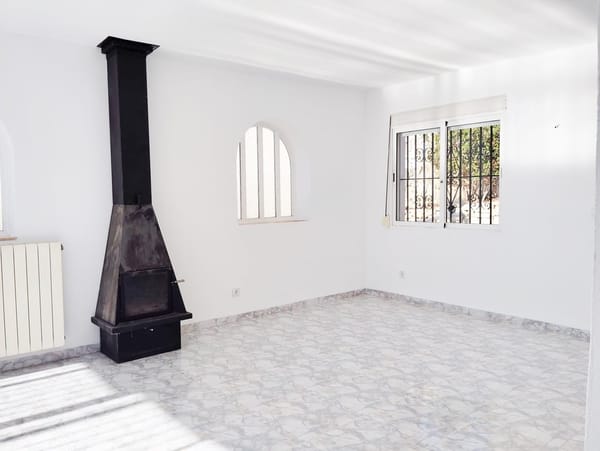 Villa en venta con 3 dormitorios , piscina y vistas al mar. - Foto 14