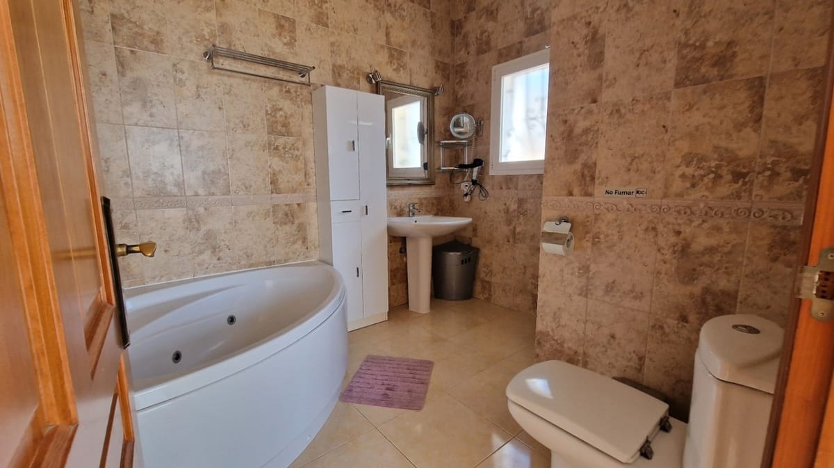 De Piek van Mediterraanse Luxe: Zonne-energie Villa met Ongeëvenaarde Zeezicht in Cumbre del Sol - Foto 28