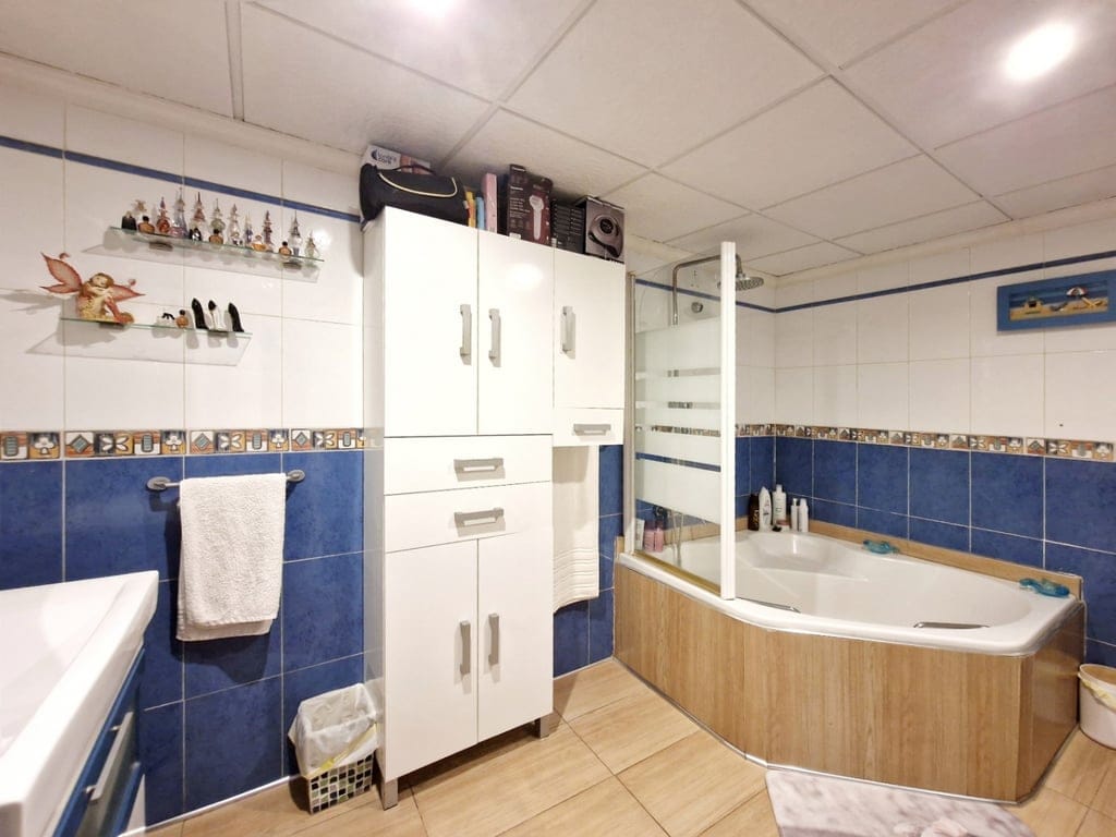 Townhouse with 10 rooms in the center of Jávea. - Foto 24