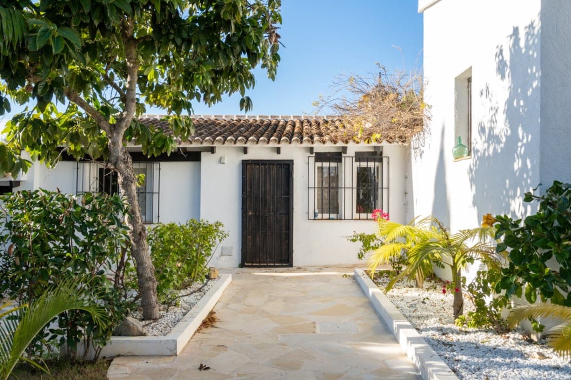 Exclusives, komplett renoviertes Anwesen mit großem Grundstück von 11.367 m2. - Foto 32