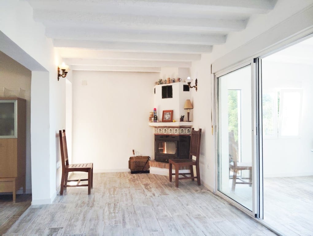 Renovated country house in Parcent: tranquility, fenced plot, nature, and comfort in a privileged setting. - Foto 14