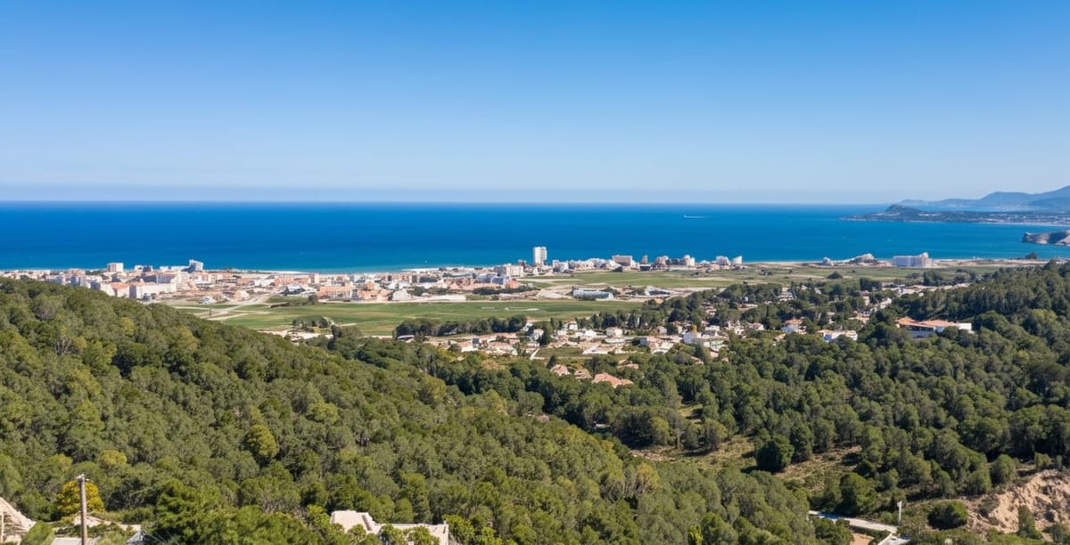 INVESTMENTS AND DEVELOPMENT: 3 Urban Lots