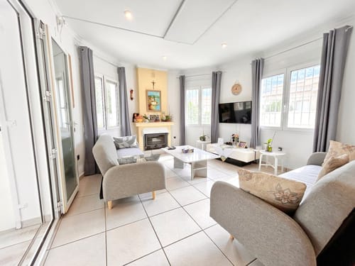 Xalet independent a Dénia, La Pedrera, amb apartament independent i vistes al Montgó.