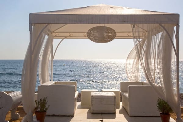UNIDAD JOYA DE LA CORONA: LUXUOSO ÁTICO DÚPLEX CON PISCINA PRIVADA Y TERRAZAS DE 160M² | NUEVO CONSTRUCCIÓN EN LA BAHÍA DE JÁVEA | ACABADOS PORCELANOSA - Foto 12