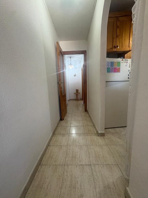 Apartamento en venta de 2 dormitorios en Torrevieja, Alicante. - Foto 17