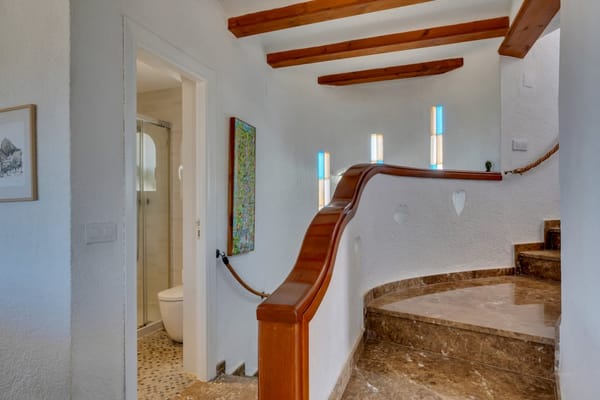 Excepcional propiedad en una exclusiva zona con vistas panoramicas al mar - Foto 43