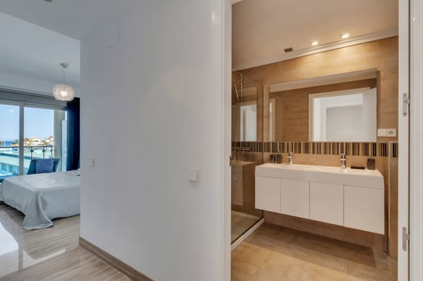 Apartamento en privilegia ubicacion con impresionantes vistas mar - Foto 23