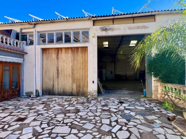 CHALET CON PISCINA, PARKING Y NAVE INDUSTRIAL EN VENTA - Foto 9