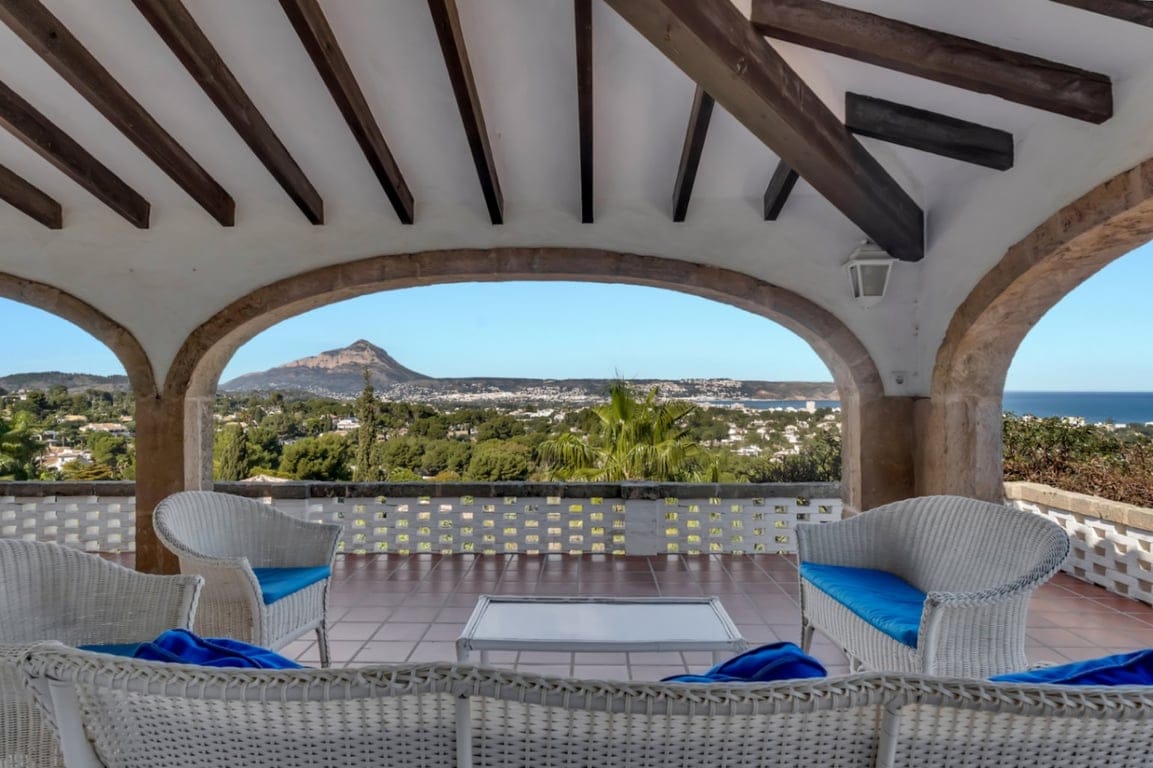 Stunning villa with amazing sea views in the El Tosalet urbanization. - Foto 33