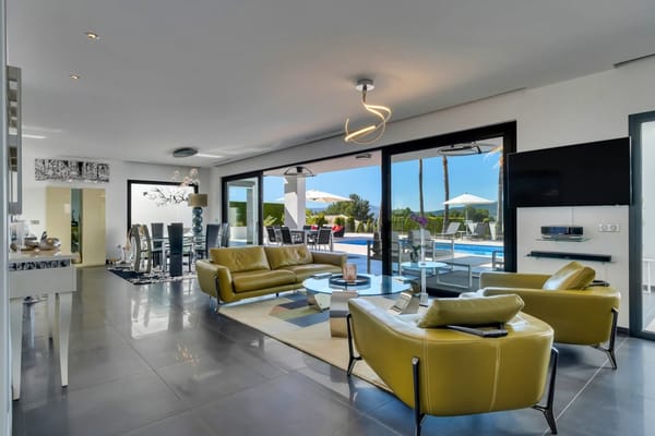 Exclusiva villa moderna con impresionantes vistas abiertas en una demandada zona de Jávea - Foto 14